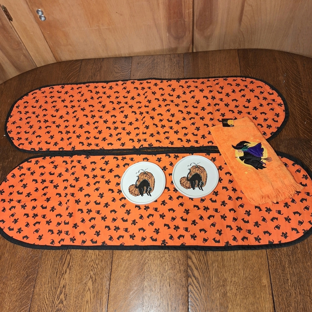 Reversible Halloween Table Runners,  2 Porcelain Plates & Towel, Bundle🎃